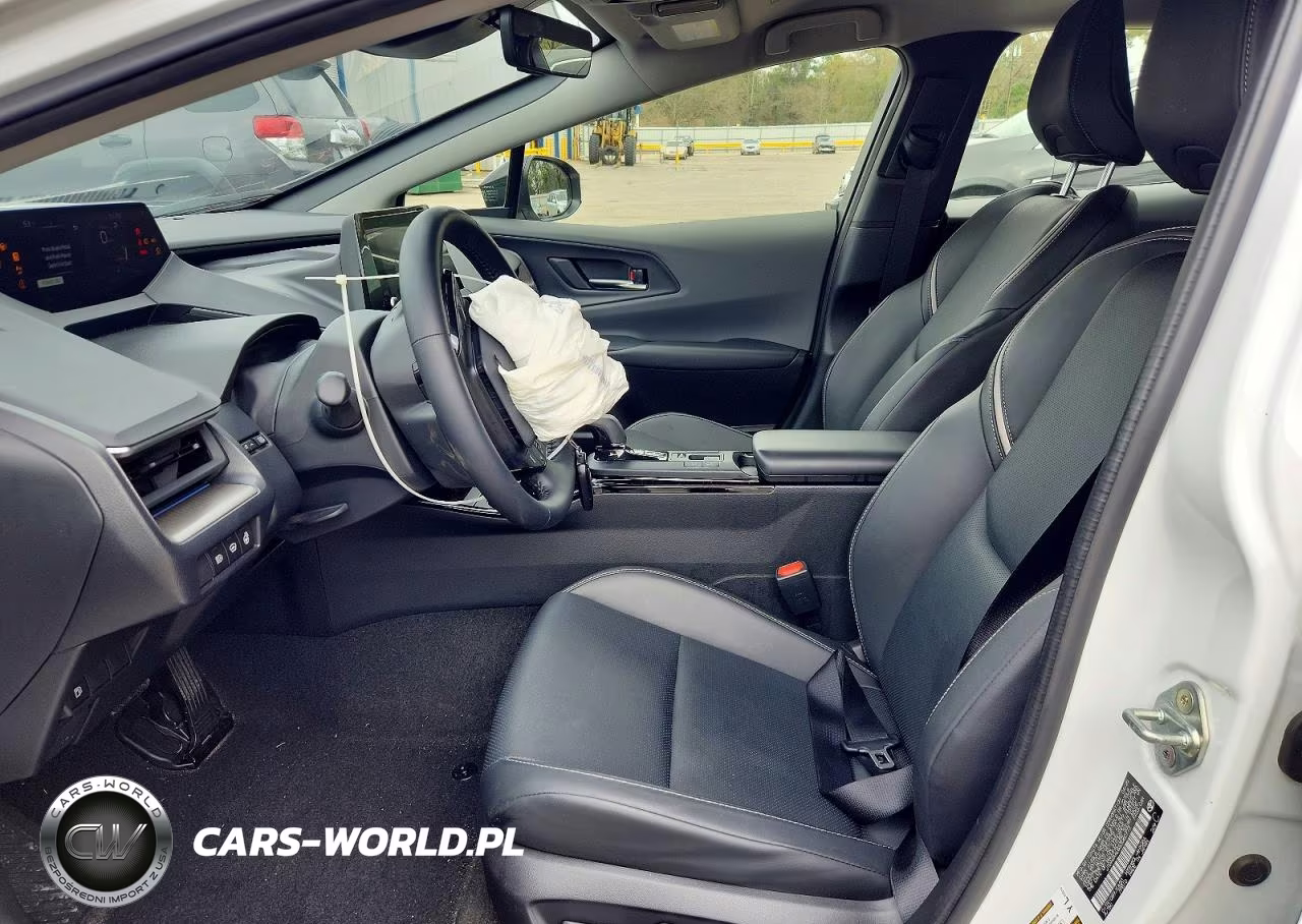 2025 Toyota Prius Xle VIN:JTDACAAU6S3060773 - 7