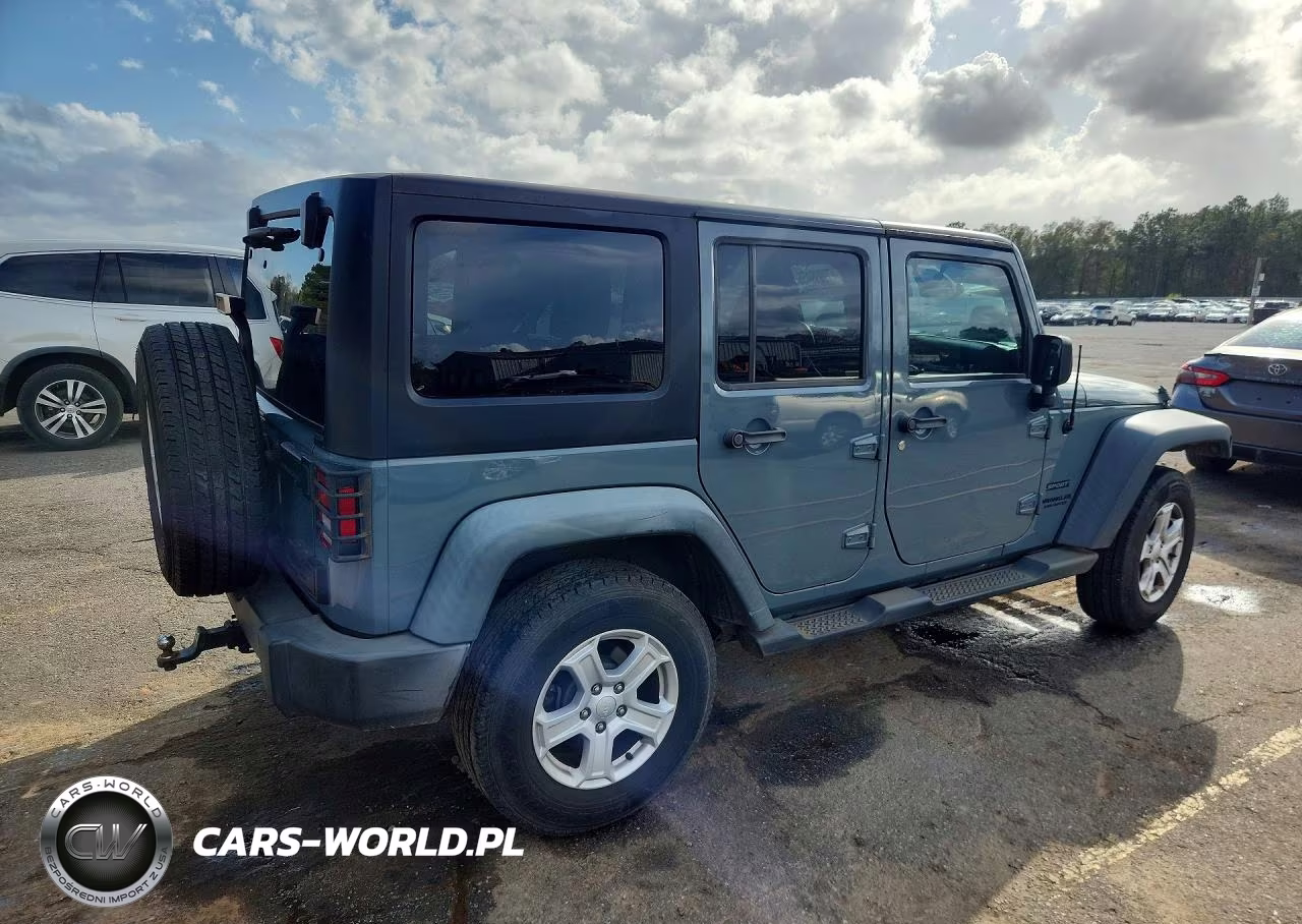 2015 Jeep Wrangler Unlimited Sport VIN:1C4BJWDG9FL538171 - 3