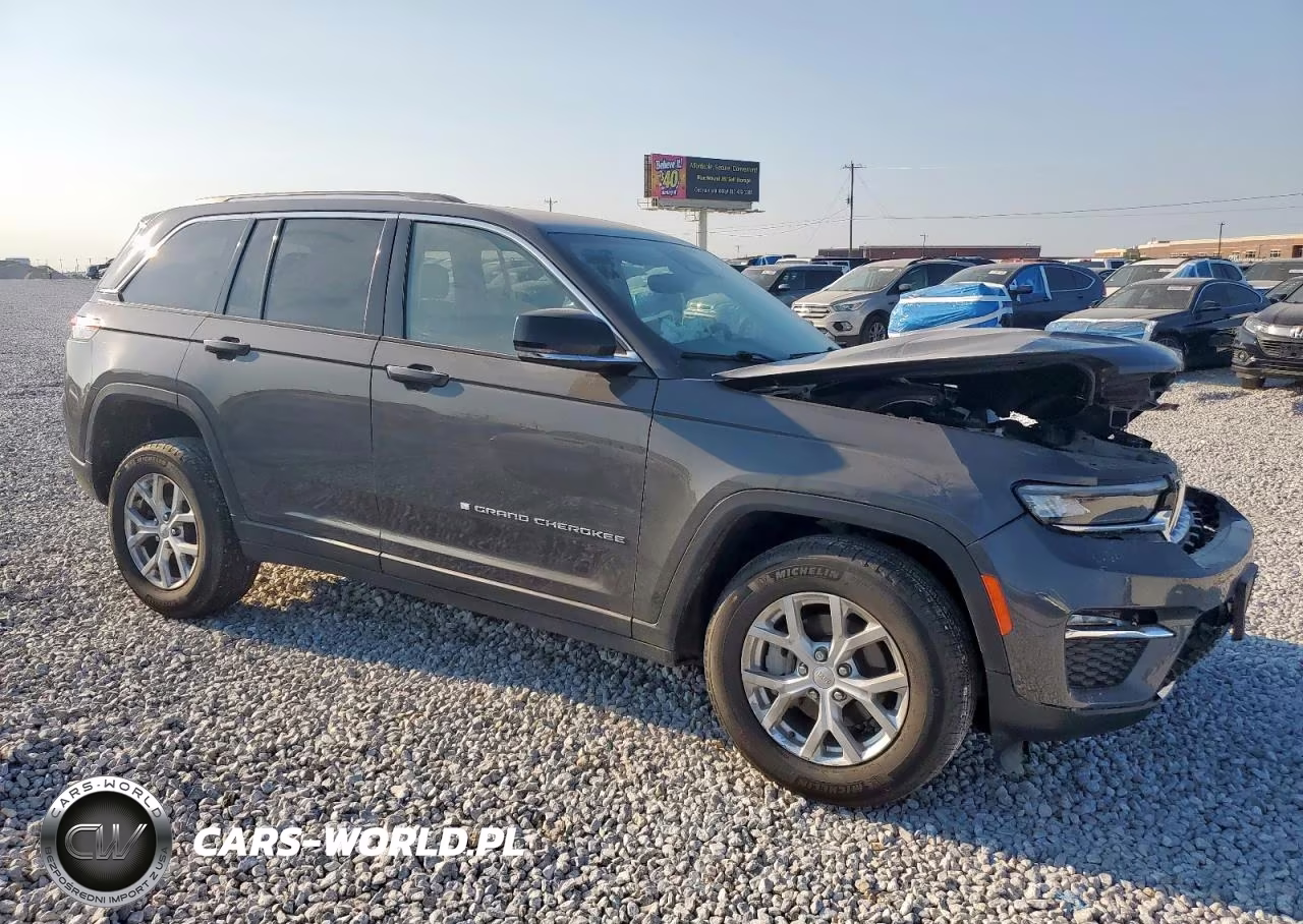 2023 Jeep Grand Cherokee Limited VIN:1C4RJHBG0P8882294 - 4