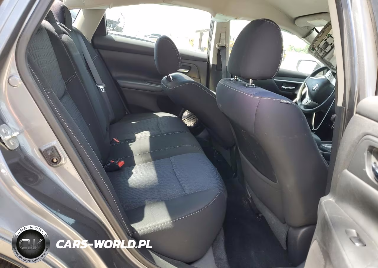 2018 Nissan Altima 2.5 VIN:1N4AL3AP7JC293975 - 10