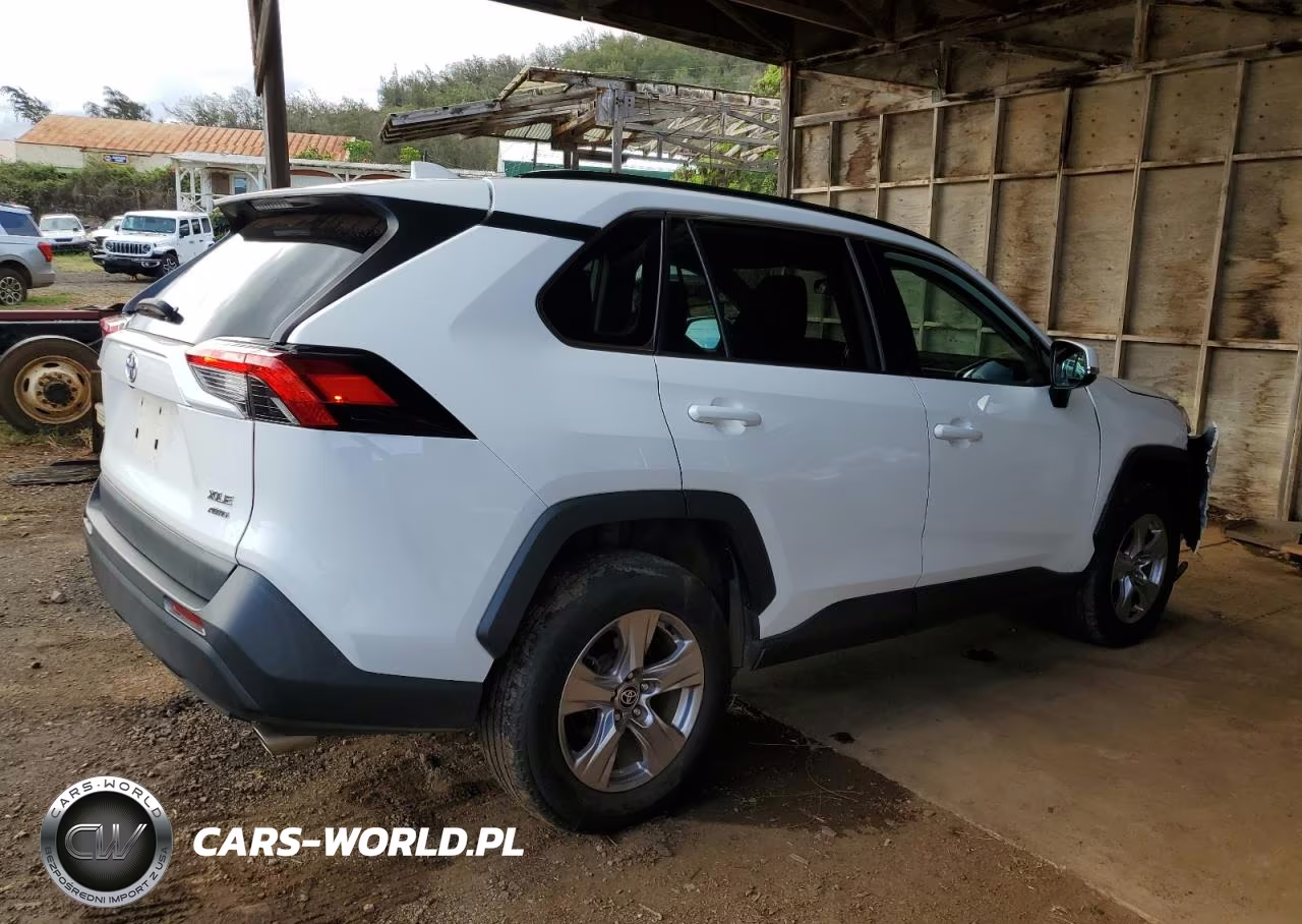 2022 Toyota Rav4 Xle VIN:2T3P1RFV3NW250466 - 3