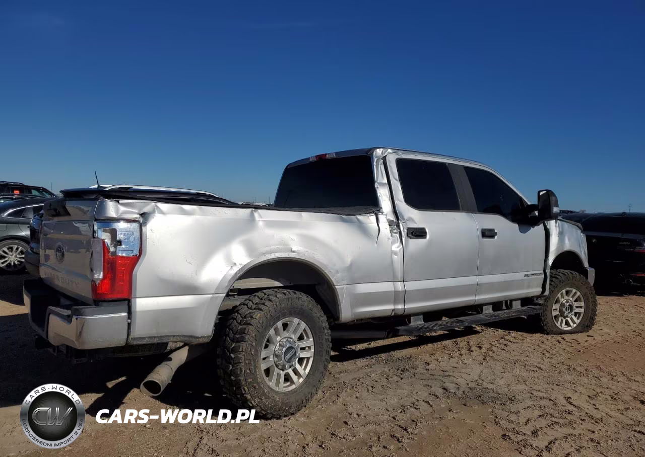 2019 Ford F250 Super Duty VIN:1FT7W2BT3KEE43149 - 3