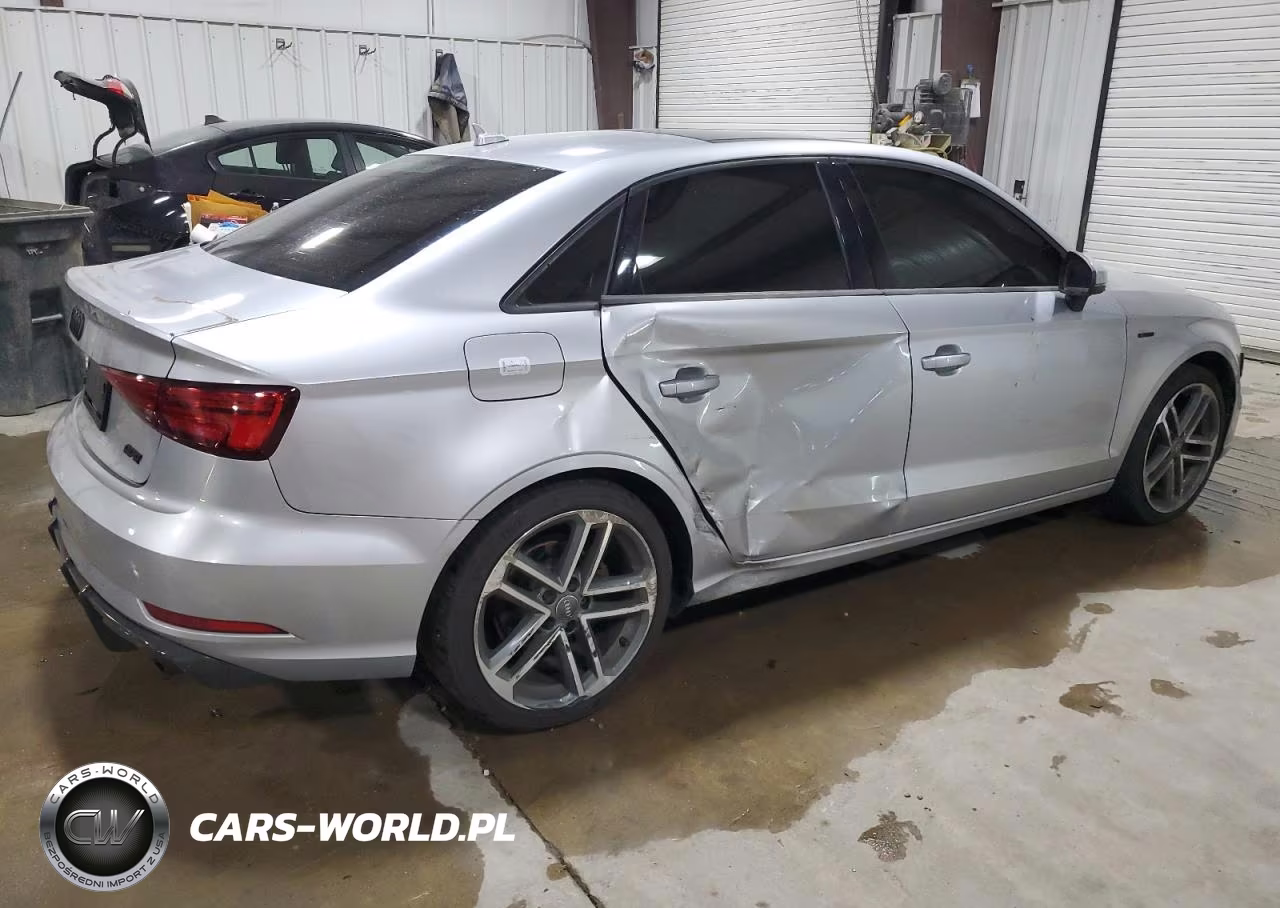 2018 Audi A3 Premium VIN:WAUB8GFF9J1021895 - 3