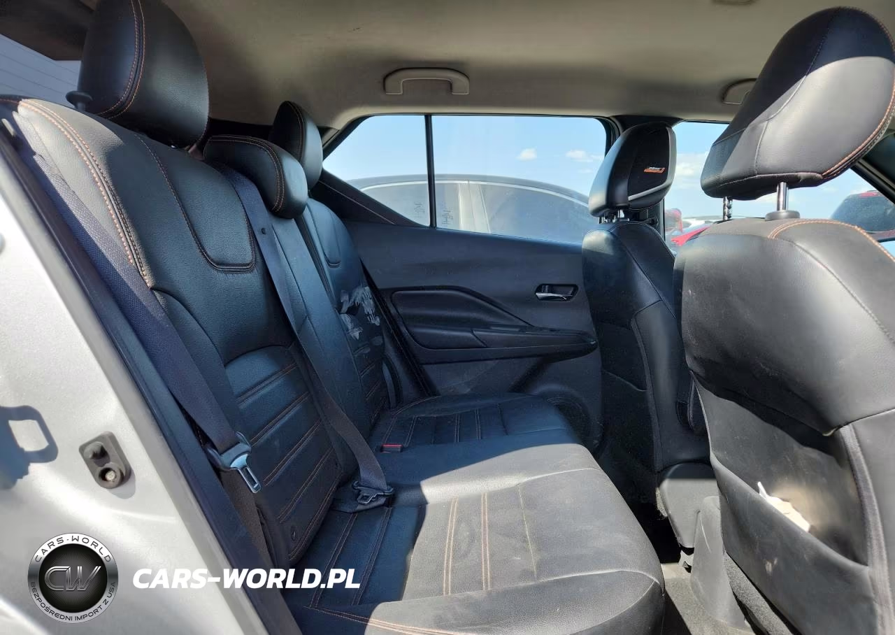 2019 Nissan Kicks Sr VIN:3N1CP5CU7KL499831 - 11