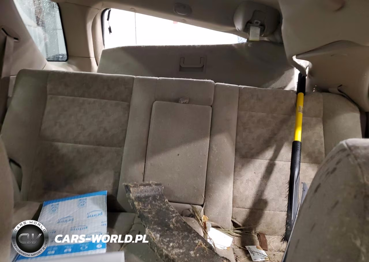 2008 Kia Sorento Base VIN:KNDJD735985808371 - 10