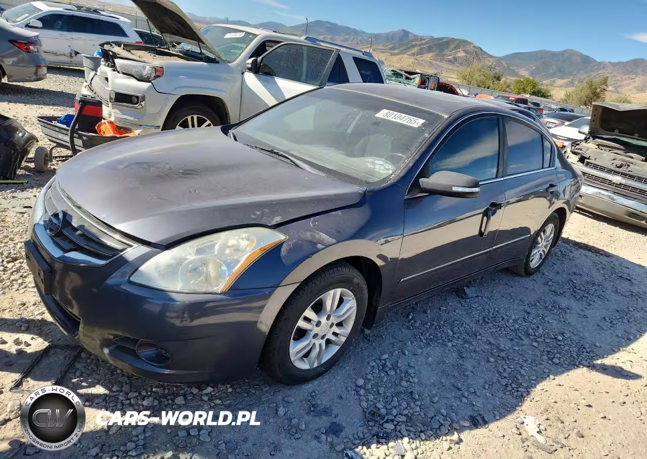 2010 Nissan Altima Base