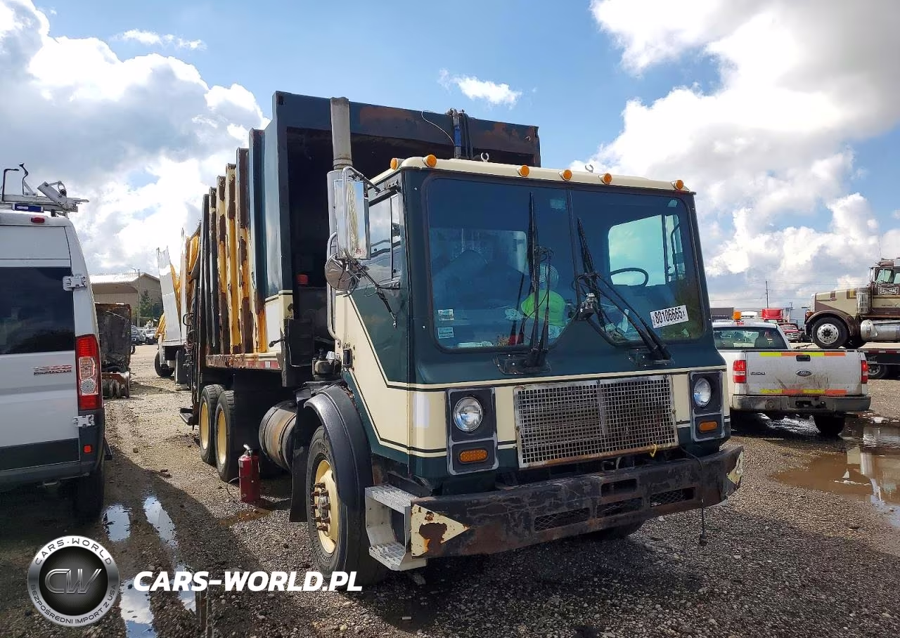 1991 Mack Mr600 Refuse Truck VIN:1M2K195C54M024110 - 9