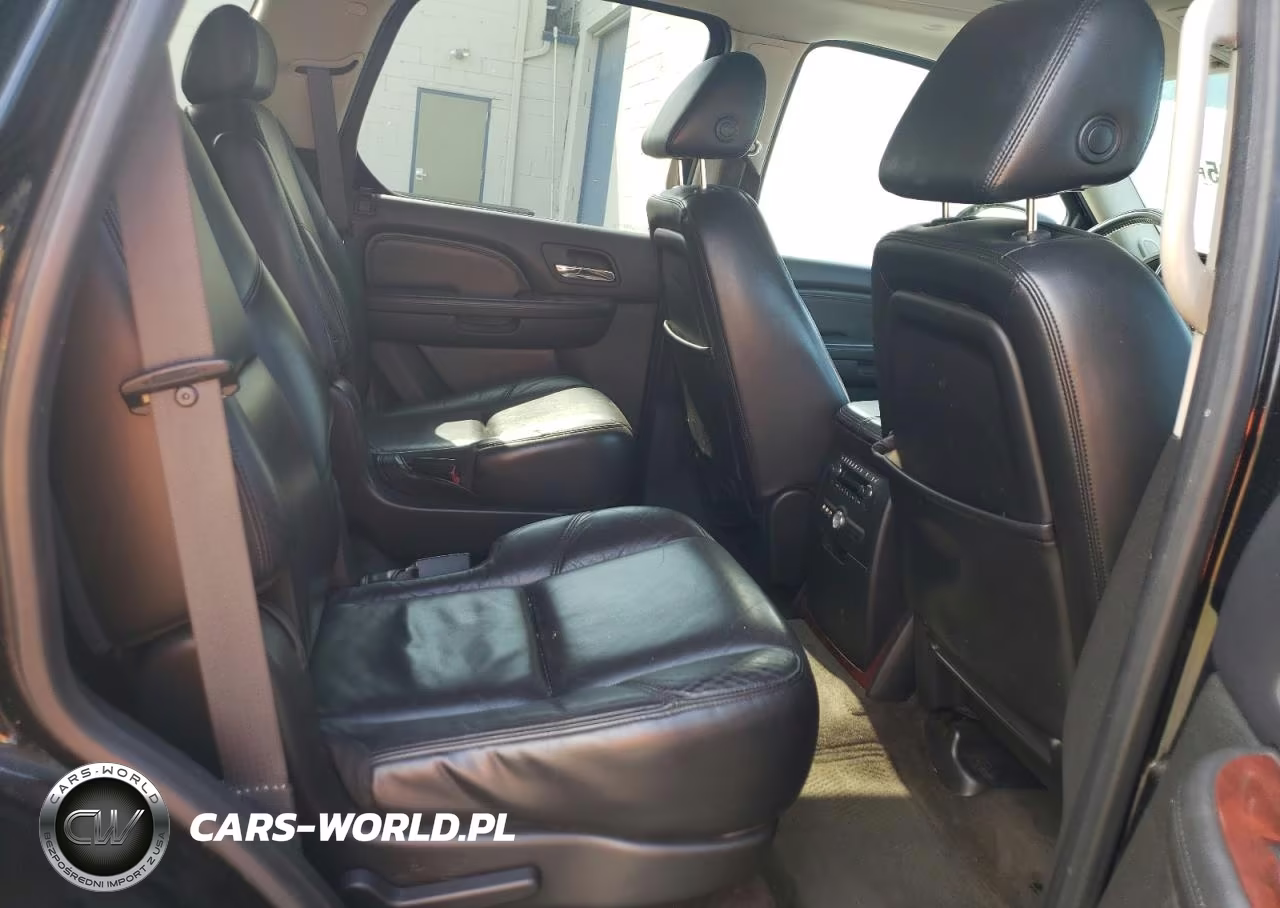 2008 Cadillac Escalade Luxury VIN:1GYFK63858R130592 - 11
