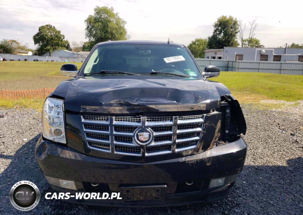 2008 Cadillac Escalade Luxury VIN:1GYFK63858R130592 - 5