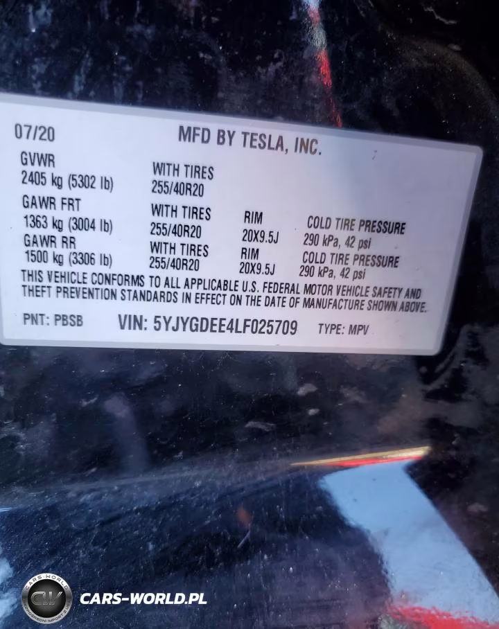 2020 Tesla Model Y VIN:5YJYGDEE4LF025709 - 14