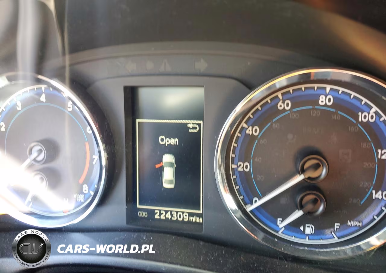 2017 Toyota Corolla L VIN:5YFBURHE7HP580110 - 9