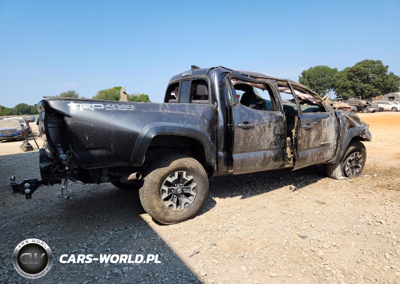 2016 Toyota Tacoma Double Cab VIN:3TMCZ5AN2GM042476 - 3