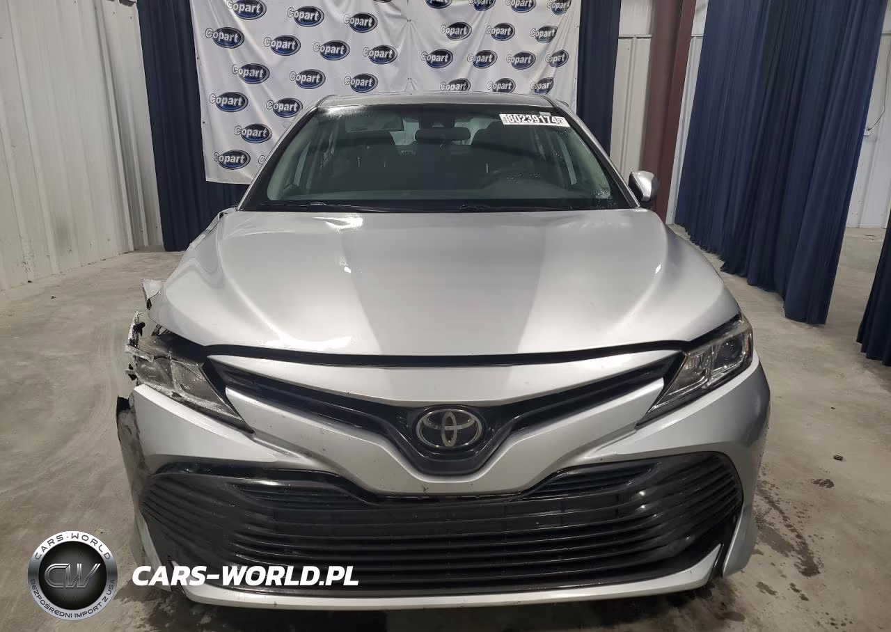 2019 Toyota Camry Le VIN:4T1B11HK5KU792204 - 5