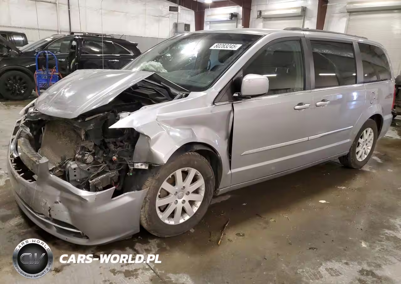 2014 Chrysler Town & Country Touring