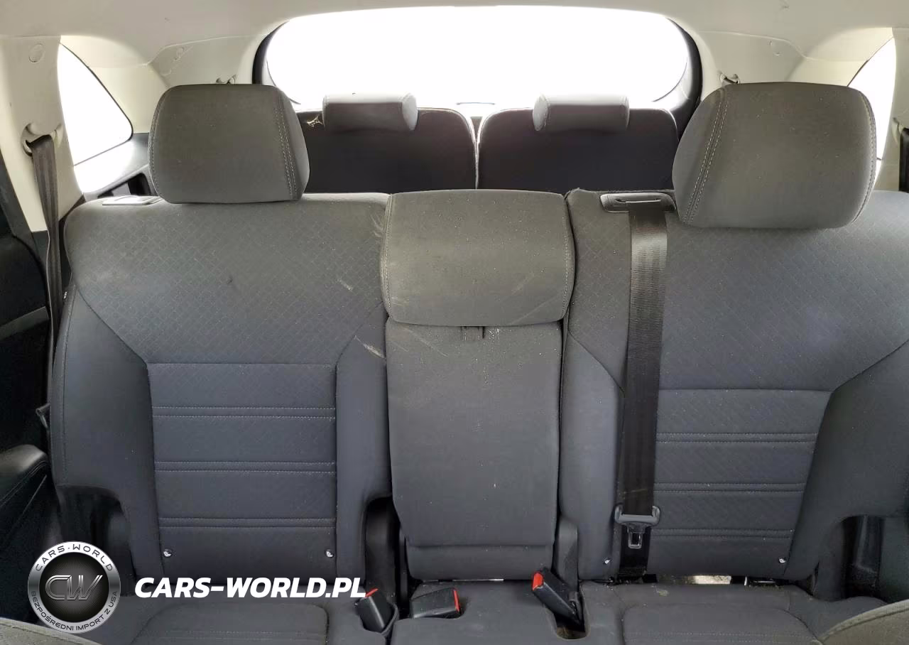 2019 Kia Sorento L VIN:5XYPGDA30KG573844 - 10