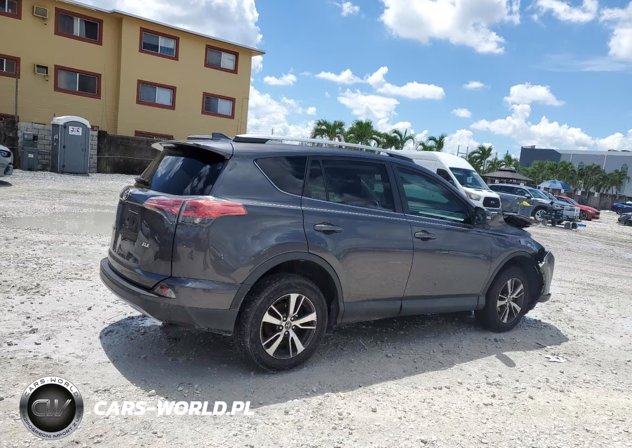 2017 Toyota Rav4 Xle VIN:2T3WFREV9HW386152 - 3