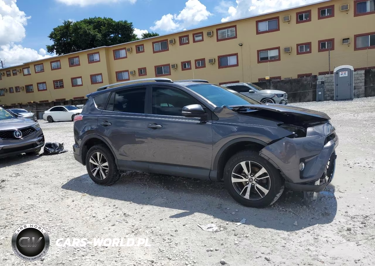 2017 Toyota Rav4 Xle VIN:2T3WFREV9HW386152 - 4