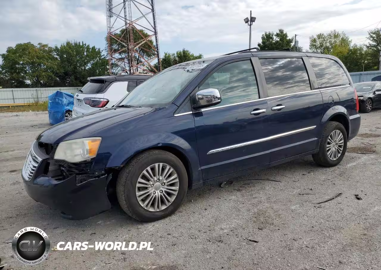 2013 Chrysler Town & Country Touring L