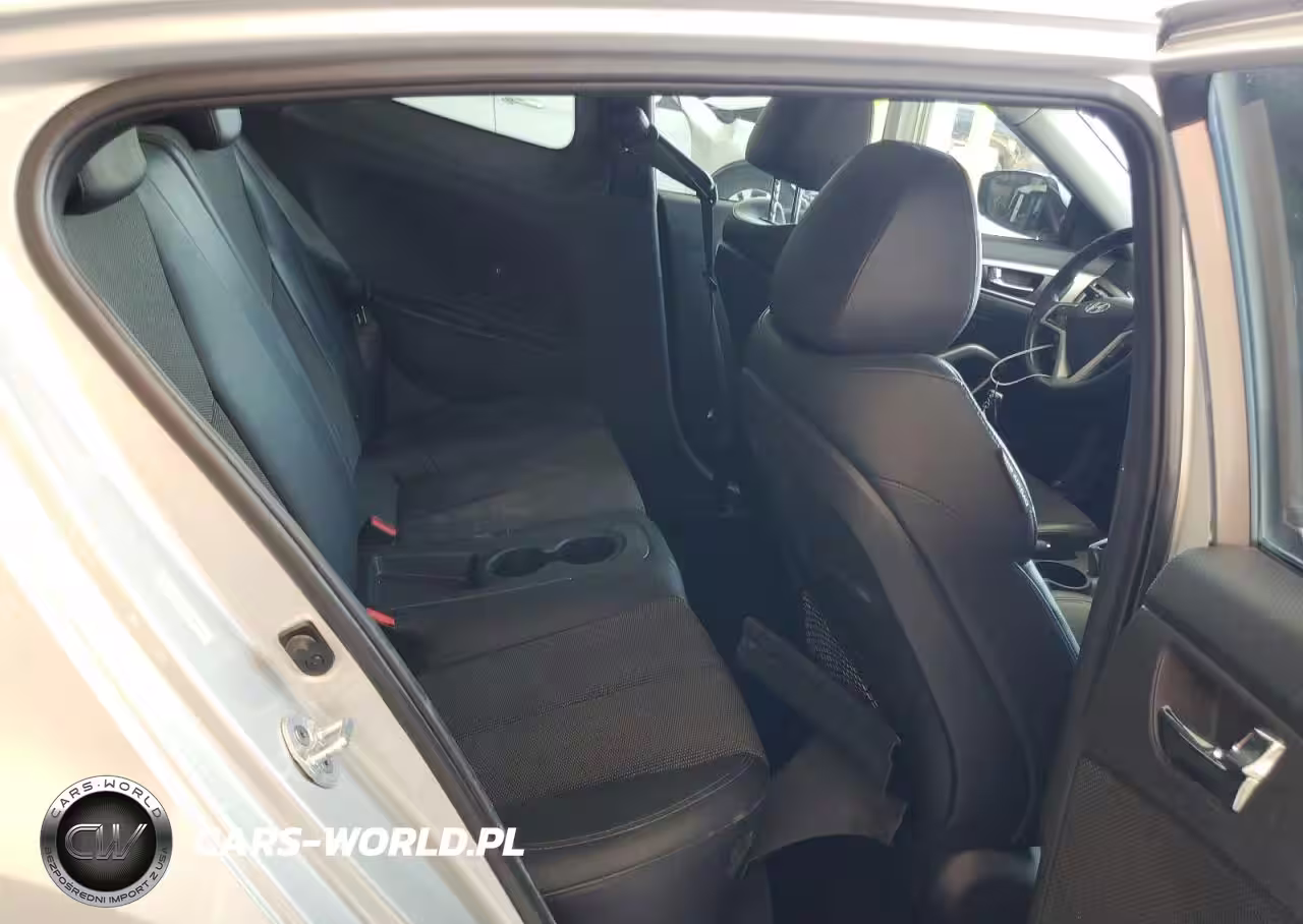 2013 Hyundai Veloster VIN:KMHTC6AD6DU146244 - 10