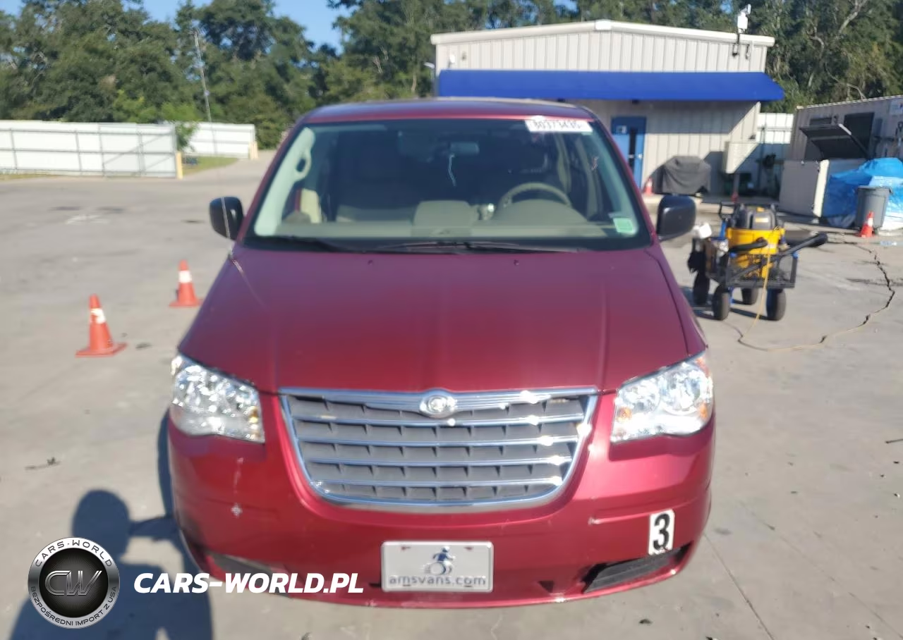 2010 Chrysler Town & Country Lx VIN:2A4RR2D10AR330346 - 5