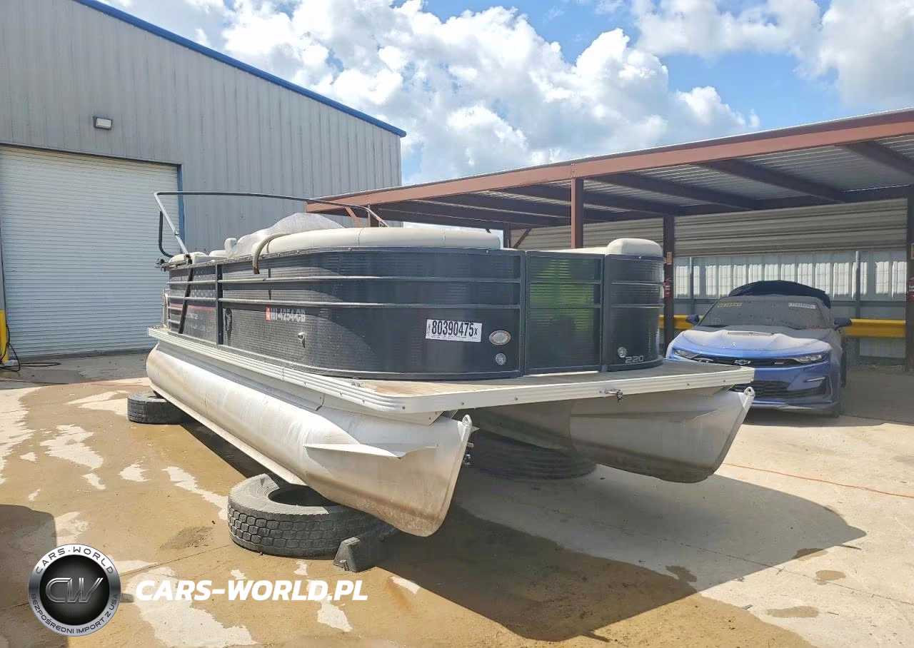 2021 Crestliner Boat VIN:CSM006461021 - 3