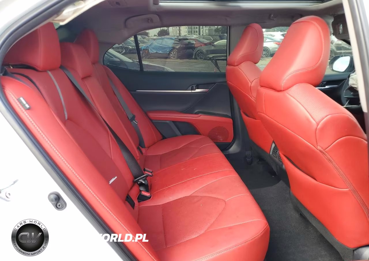 2024 Toyota Camry VIN:4T1KZ1AK0RU097464 - 10