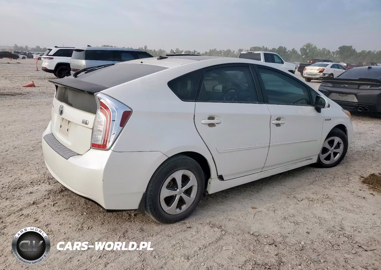 2013 Toyota Prius VIN:JTDKN3DU4D1642455 - 3
