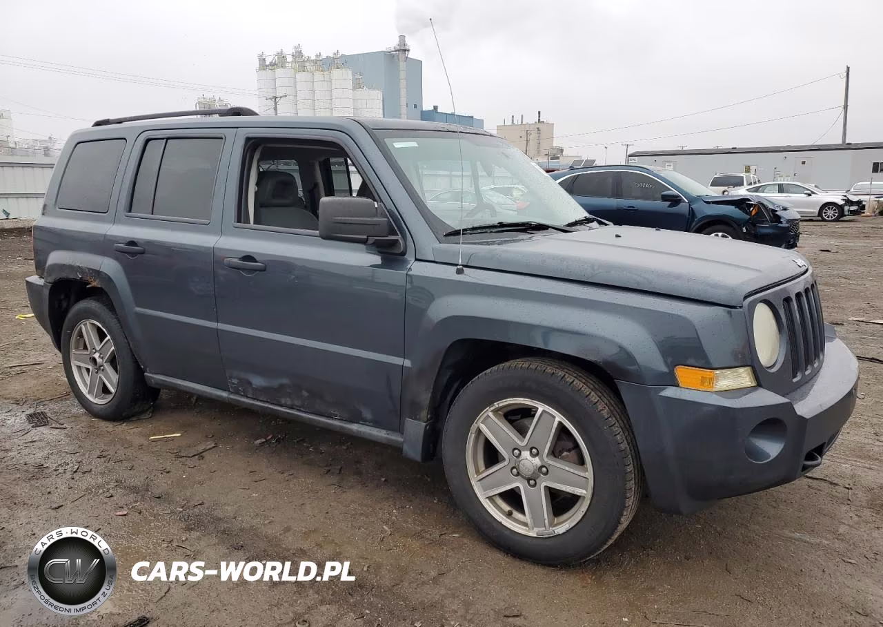2007 Jeep Patriot Sport VIN:1J8FF28W47D316056 - 4