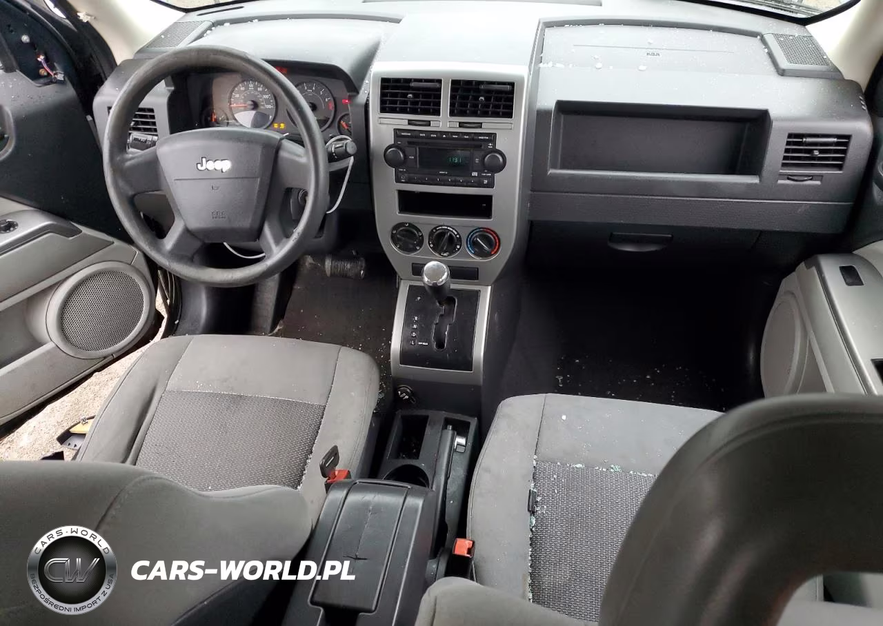 2007 Jeep Patriot Sport VIN:1J8FF28W47D316056 - 8
