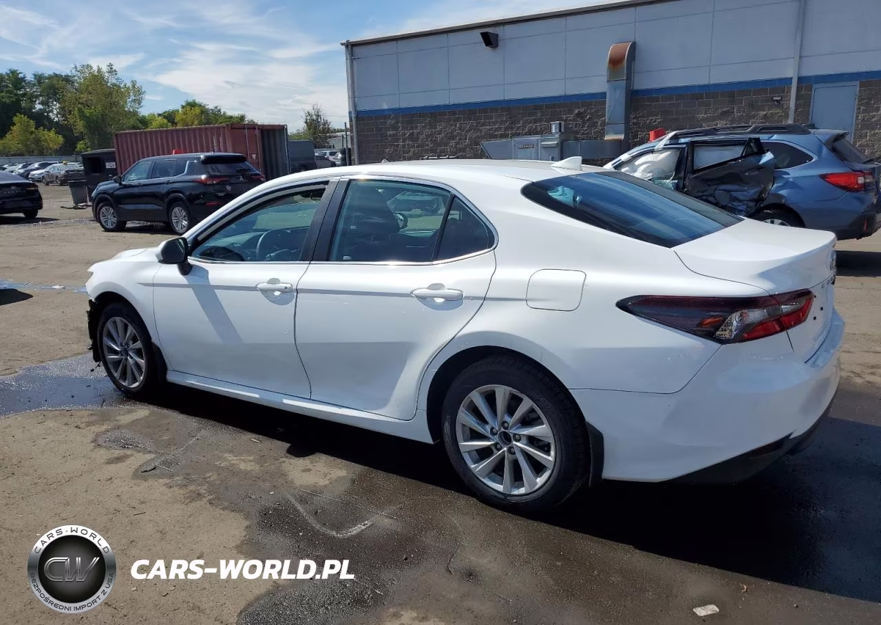 2024 Toyota Camry Le VIN:4T1C11AK6RU203962 - 2