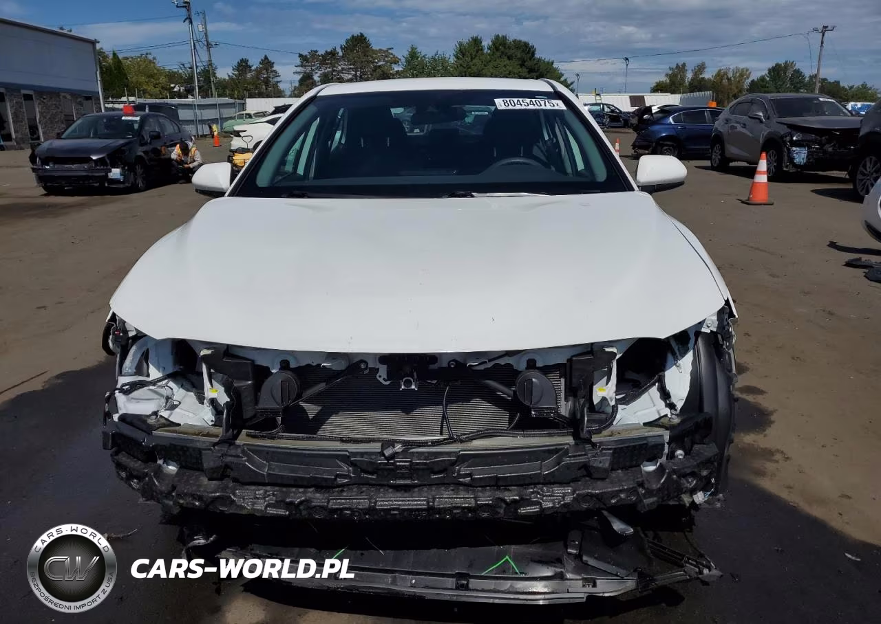 2024 Toyota Camry Le VIN:4T1C11AK6RU203962 - 5