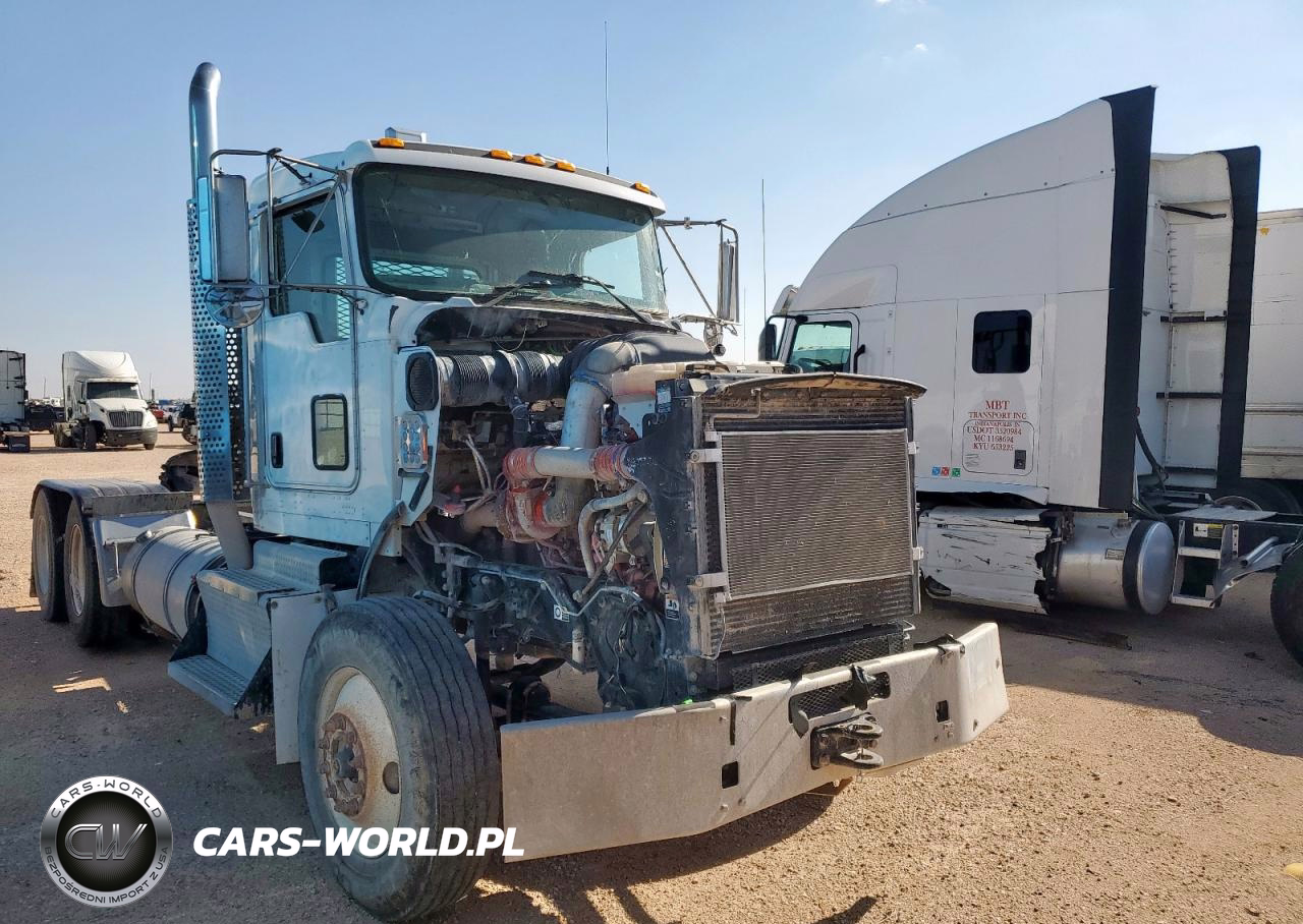 2012 Kenworth T800 Semi Truck