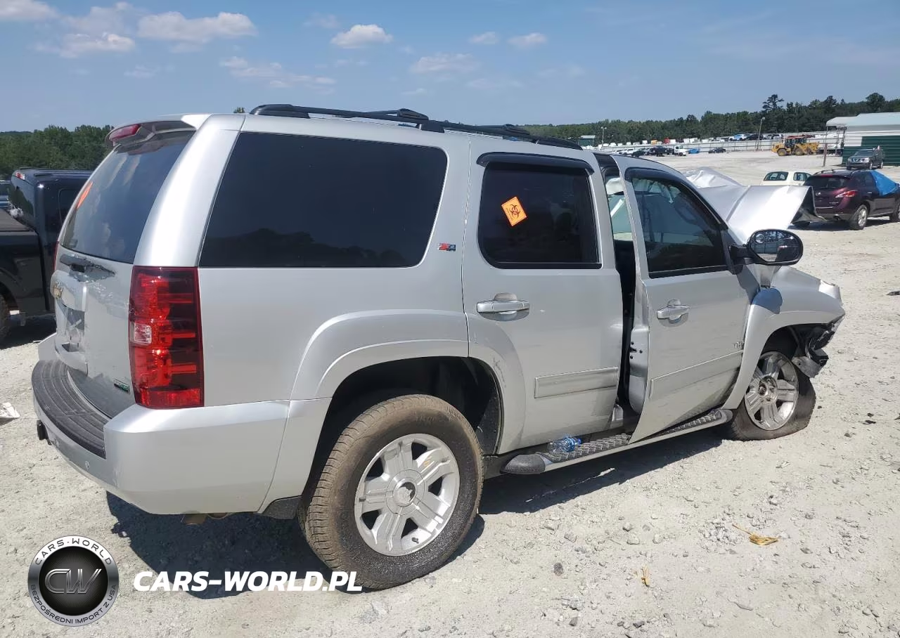 2010 Chevrolet Tahoe K1500 Lt VIN:1GNUKBE04AR194679 - 3