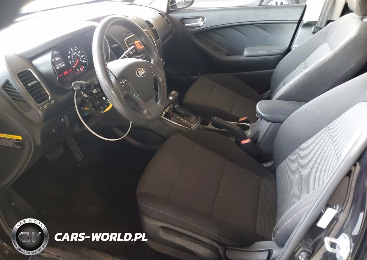 2018 Kia Forte Lx VIN:3KPFK4A75JE244582 - 7
