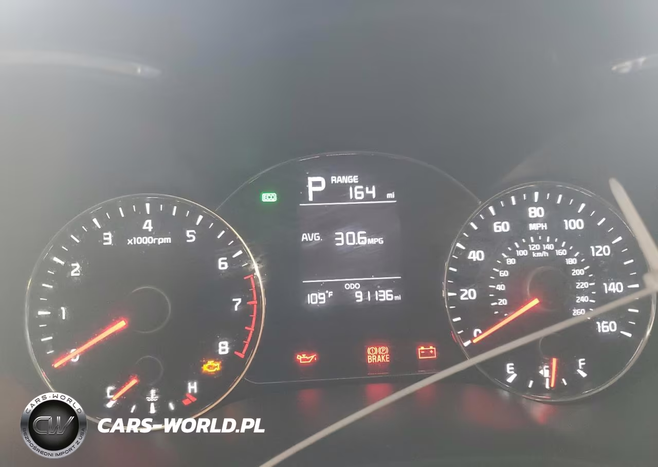 2018 Kia Forte Lx VIN:3KPFK4A75JE244582 - 9