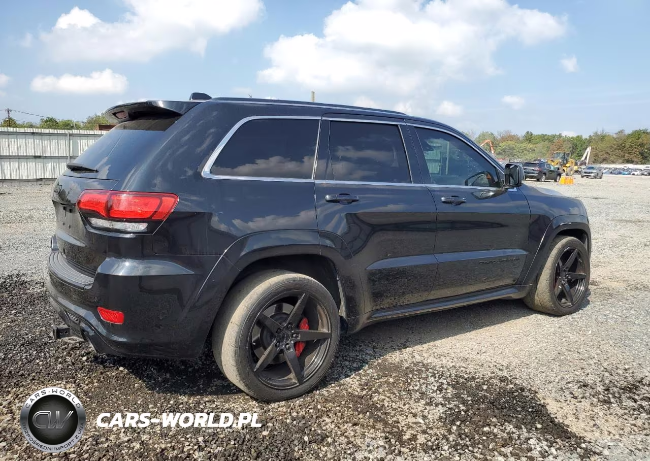 2015 Jeep Grand Cherokee Srt-8 VIN:NJ1488E - 3