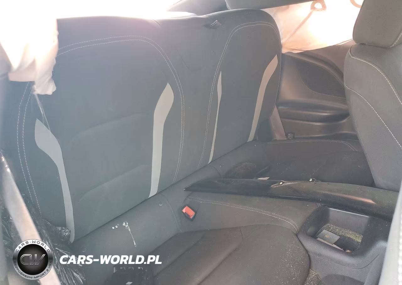 2017 Chevrolet Camaro Lt VIN:1G1FB1RX5H0181286 - 10