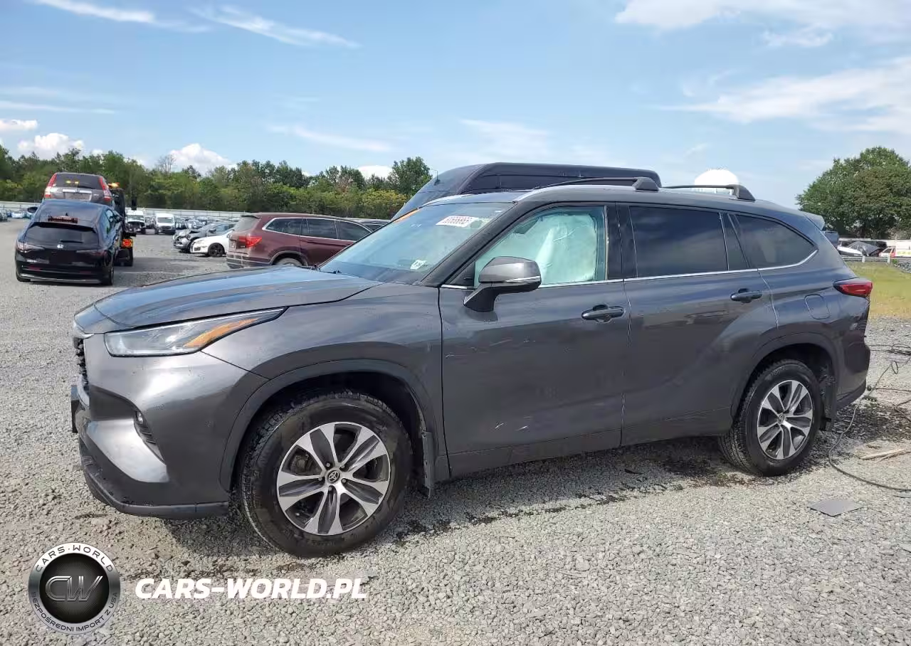2021 Toyota Highlander Xle