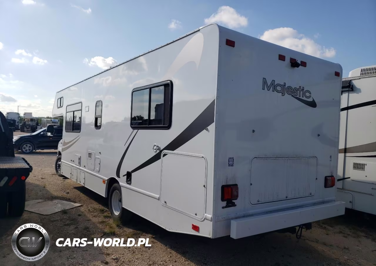 2019 Thor Motor Coach Recreational Vehicle (Rv) VIN:1FDXE4FS8JDC10030 - 3