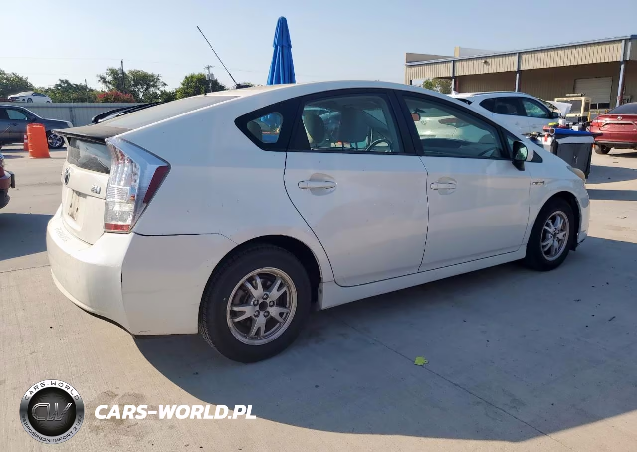 2010 Toyota Prius VIN:JTDKN3DU5A1004677 - 3