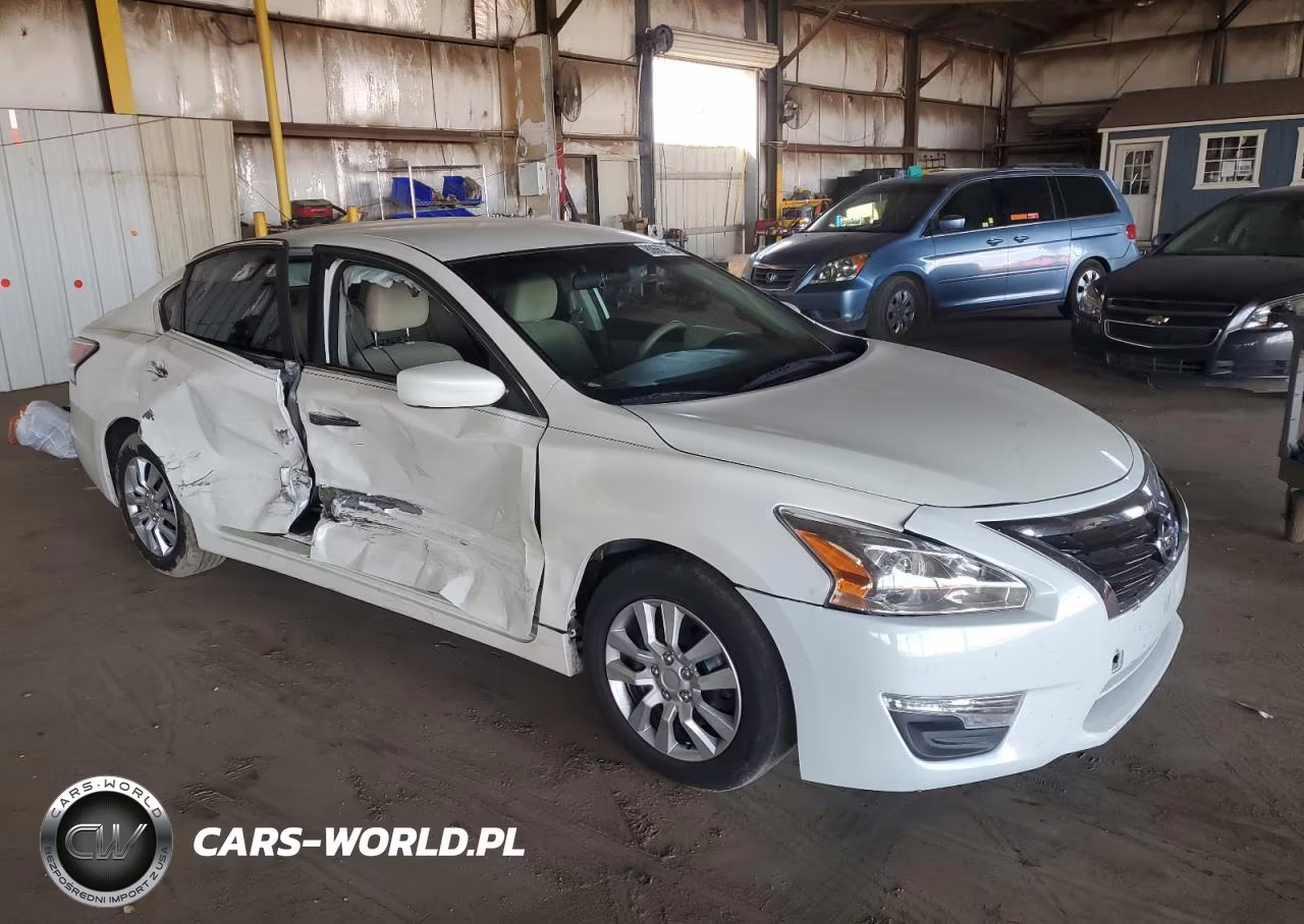 2015 Nissan Altima 2.5 VIN:1N4AL3AP9FN373158 - 4