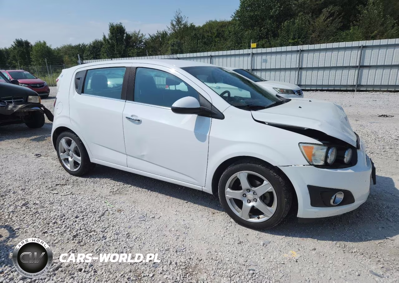 2015 Chevrolet Sonic Ltz VIN:1G1JE6SB0F4122696 - 4