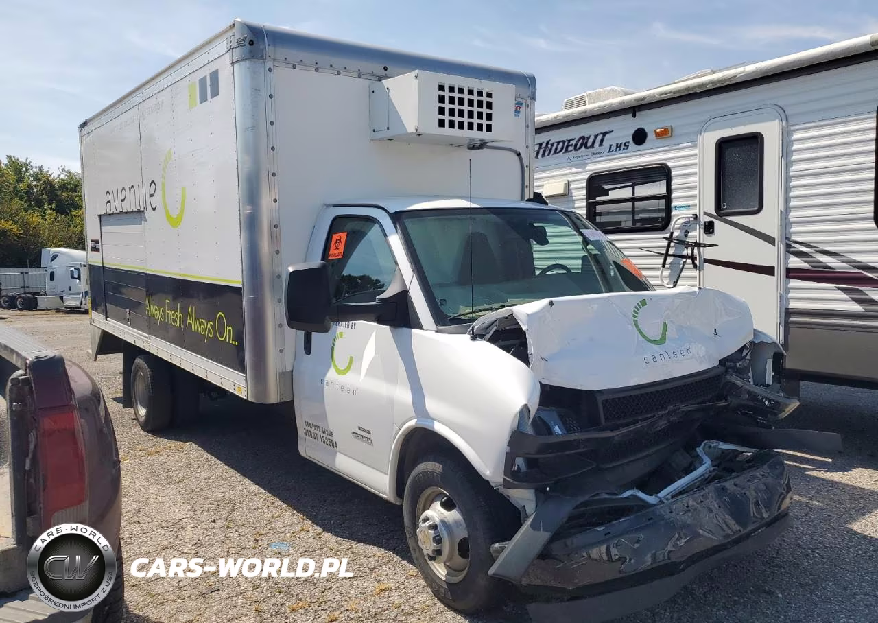 2020 Chevrolet Express Delivery Truck