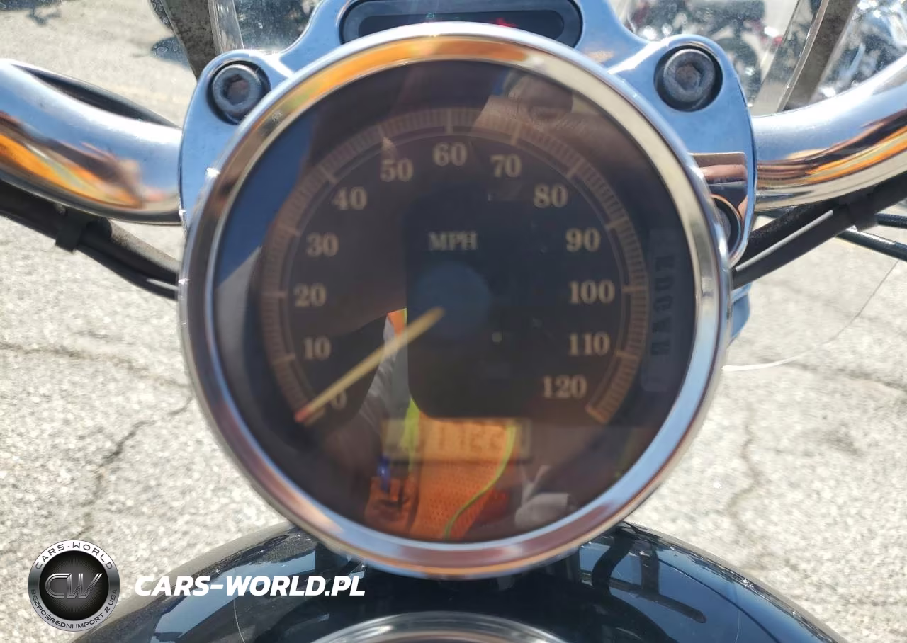 2008 Harley-Davidson Xl1200 C VIN:1HD1CT3398K422480 - 7