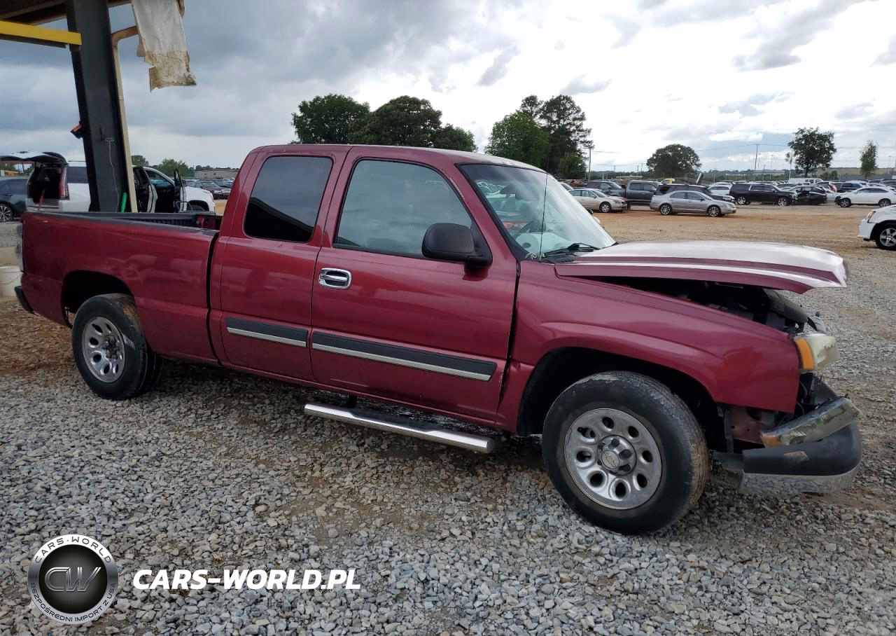 2005 Chevrolet Silverado C1500 VIN:2GCEC19T751146763 - 4