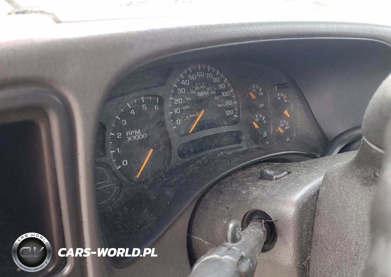 2005 Chevrolet Silverado C1500 VIN:2GCEC19T751146763 - 9