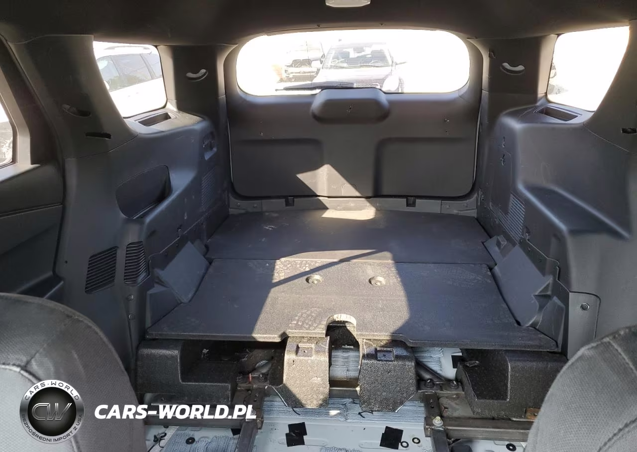 2023 Ford Explorer Police Interceptor VIN:1FM5K8AC8PGA82239 - 10