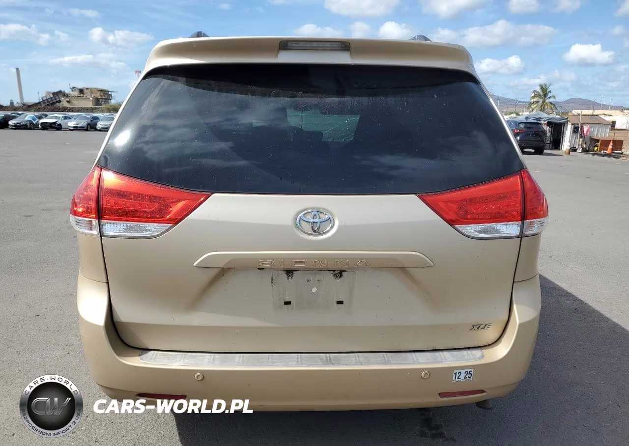 2013 Toyota Sienna Xle VIN:5TDYK3DC9DS281527 - 6