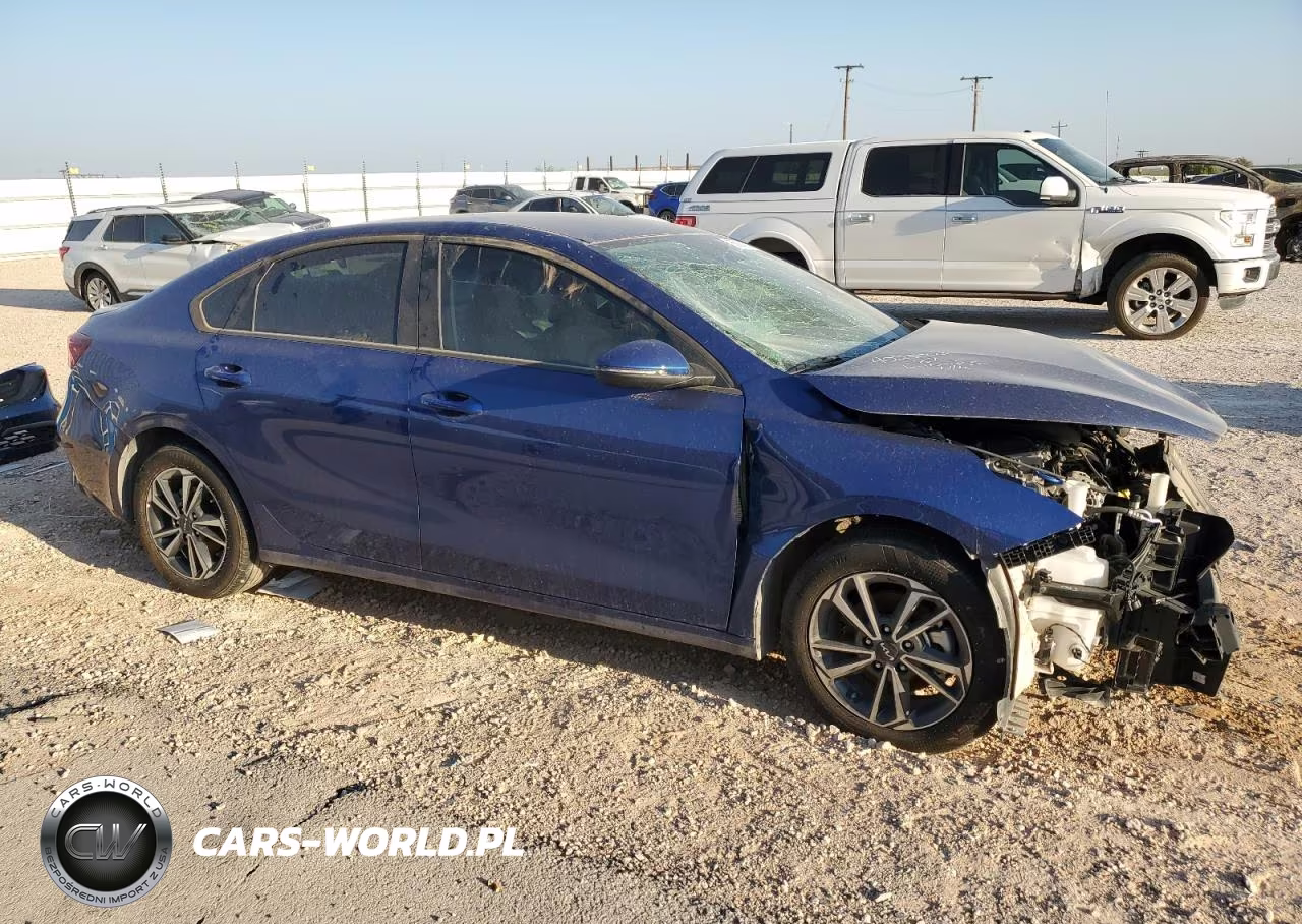2023 Kia Forte Lx VIN:3KPF24AD0PE673496 - 4