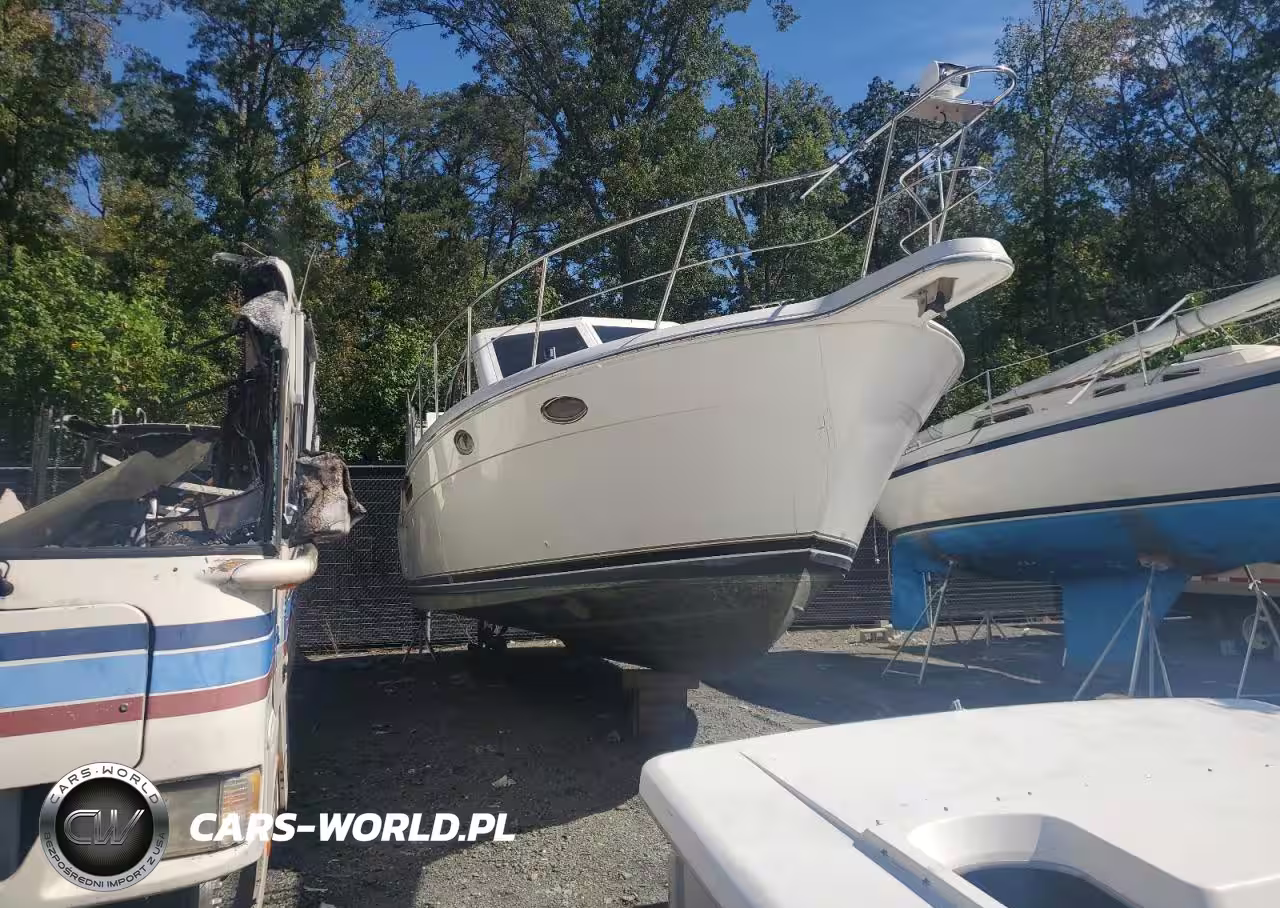 1989 Carver Yachts Boat - Boat